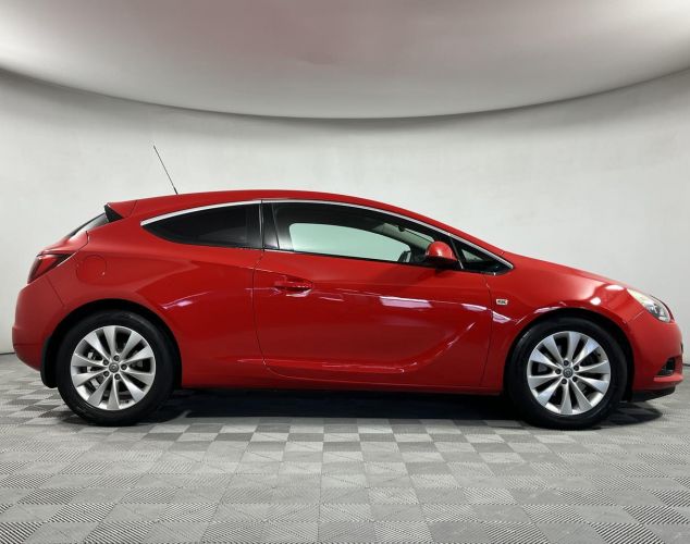 Opel Astra GTC  