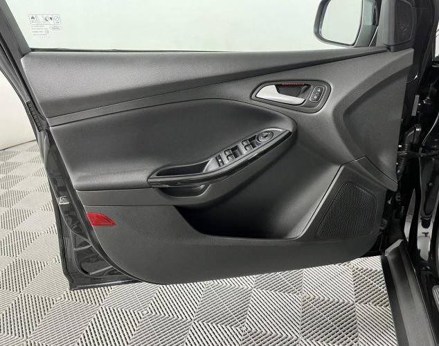 Ford Focus  Titanium