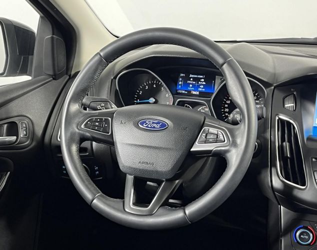 Ford Focus  Titanium