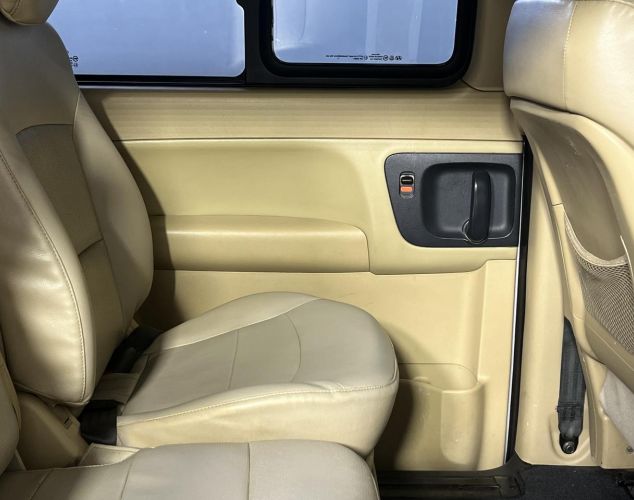 Hyundai Grand Starex  Base