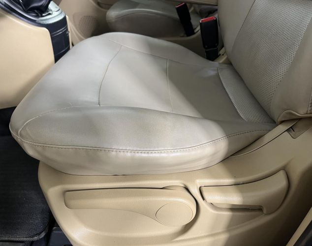 Hyundai Grand Starex  Base