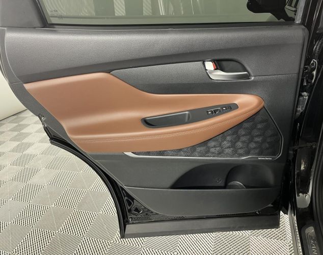 Hyundai Santa Fe  High-Tech