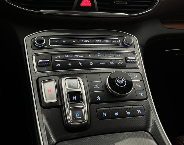 Hyundai Santa Fe  High-Tech
