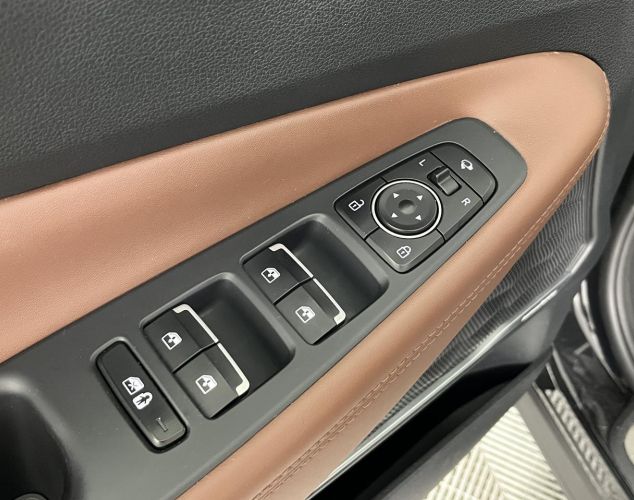 Hyundai Santa Fe  High-Tech