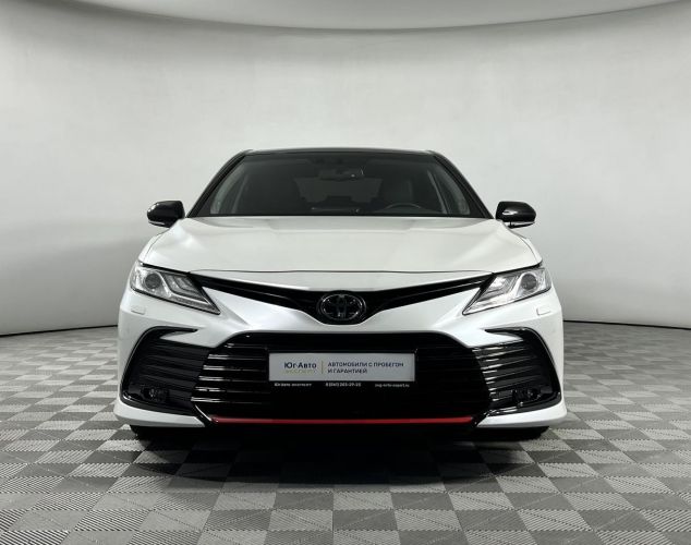 Toyota Camry  GR Sport