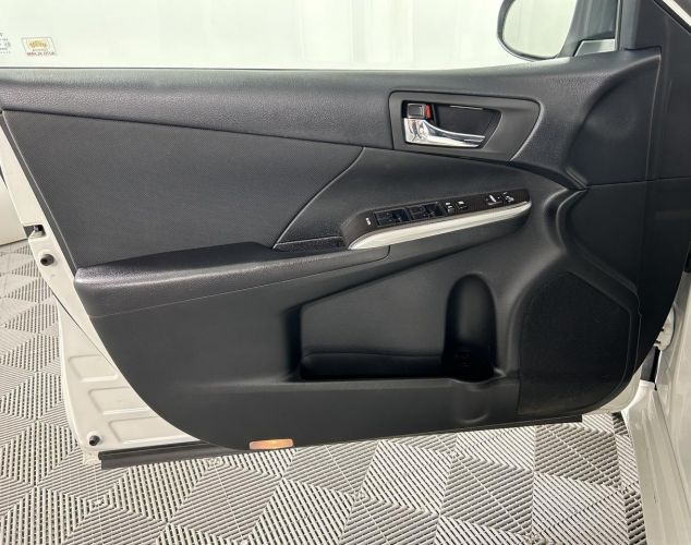 Toyota Camry  Стандарт +