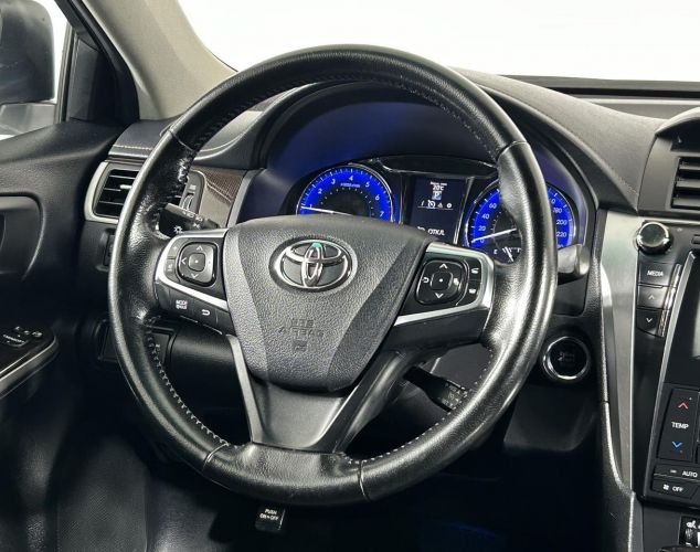 Toyota Camry  Стандарт +