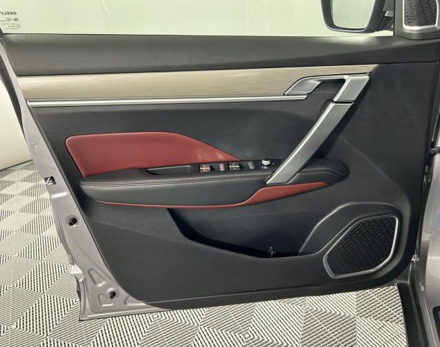 Geely Coolray  Flagship