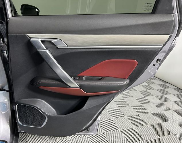 Geely Coolray  Flagship
