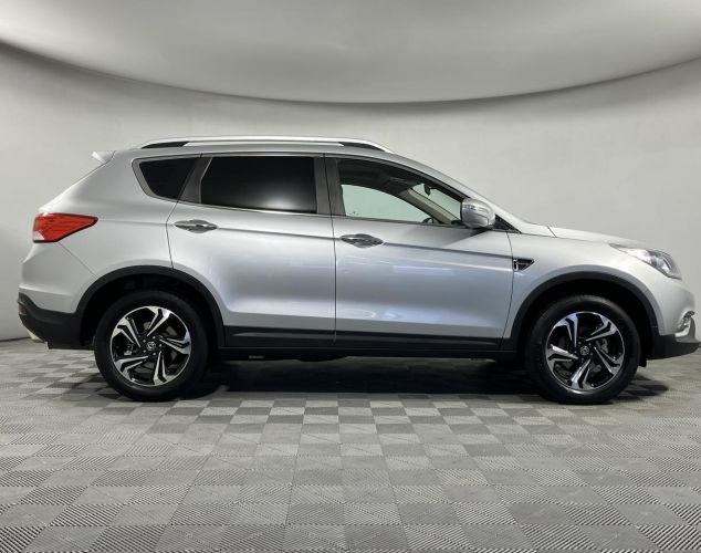 DongFeng DFM AX7  