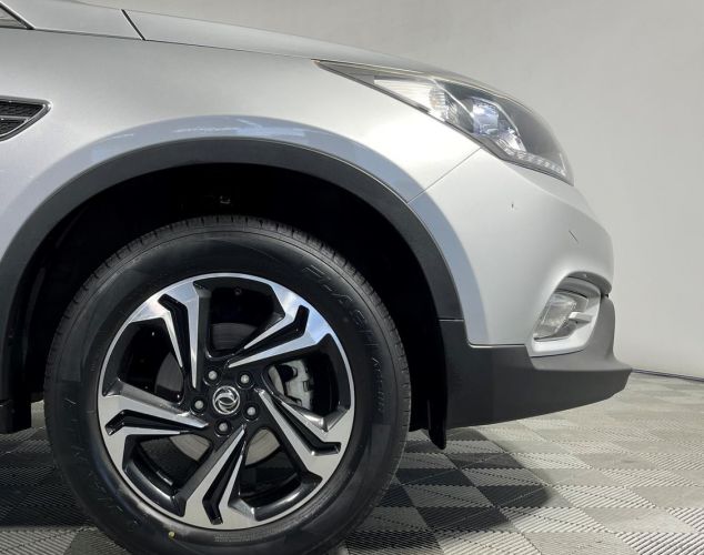 DongFeng DFM AX7  