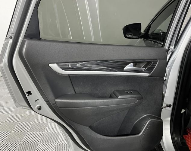 DongFeng DFM AX7  
