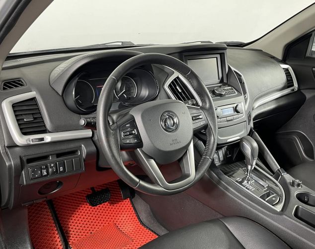 DongFeng DFM AX7  