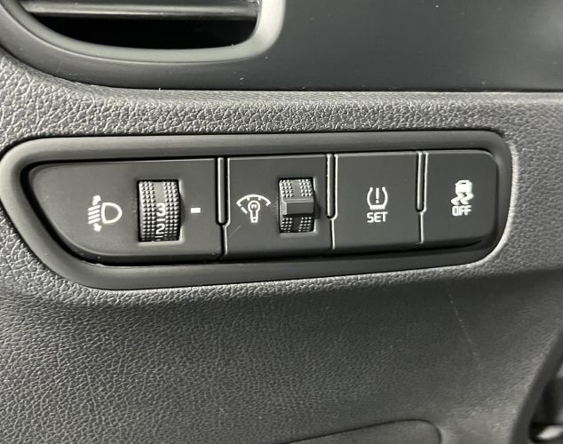 Kia Rio  Luxe