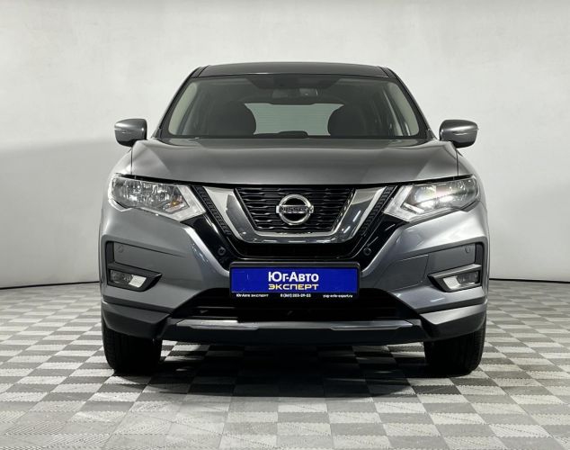 Nissan X-Trail  SE