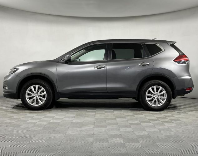 Nissan X-Trail  SE