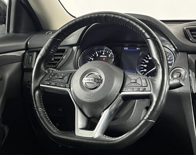 Nissan X-Trail  SE