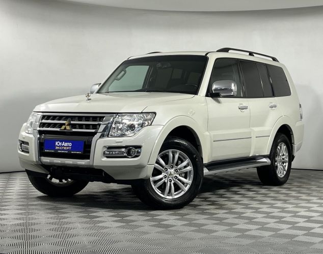 Mitsubishi Pajero  Mid