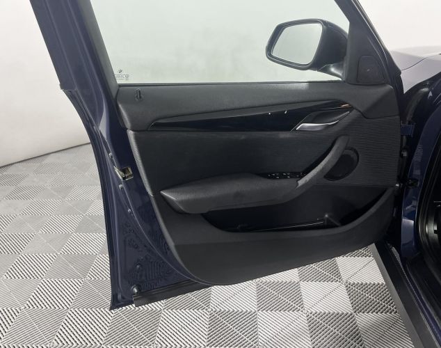 BMW X1  Base