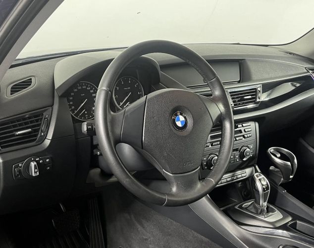 BMW X1  Base