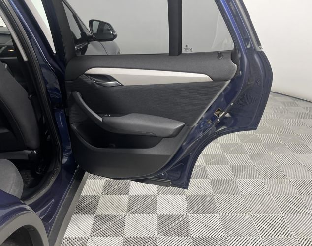 BMW X1  Base