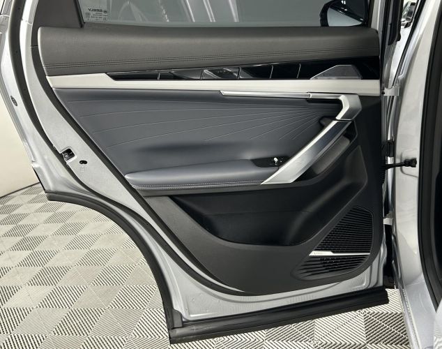 Geely Atlas  Flagship Sport