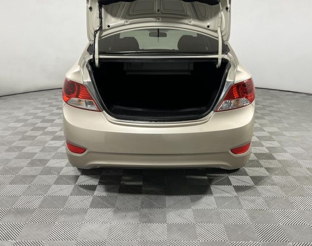 Hyundai Solaris  Elegance
