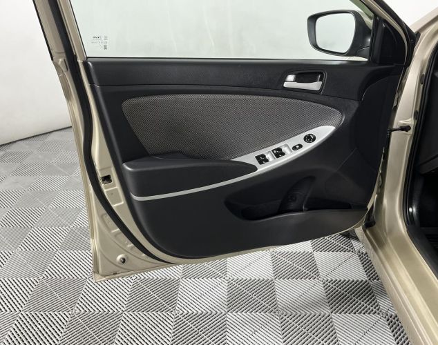 Hyundai Solaris  Elegance