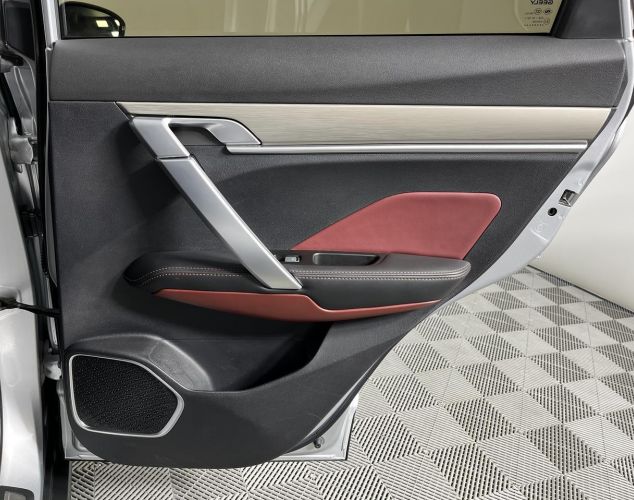 Geely Coolray  Flagship