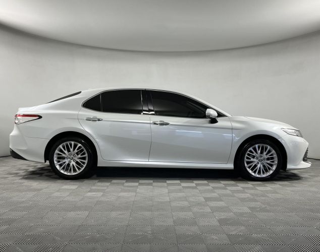 Toyota Camry  Executive Safety