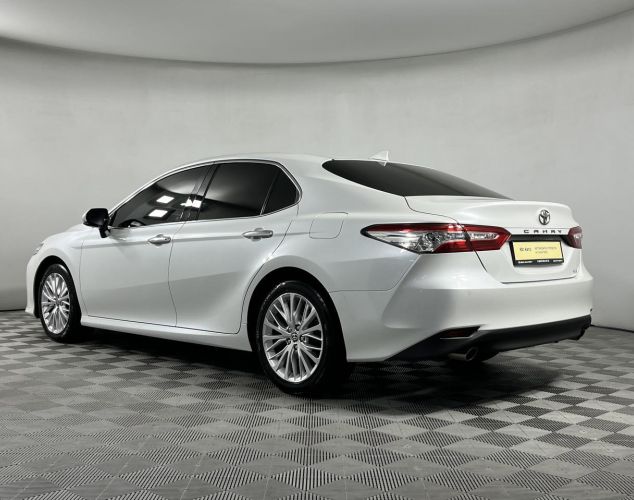 Toyota Camry  Executive Safety