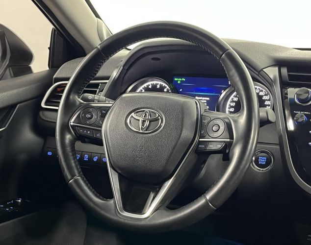 Toyota Camry  Executive Safety