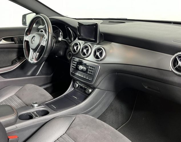 Mercedes-Benz GLA-Класс  
