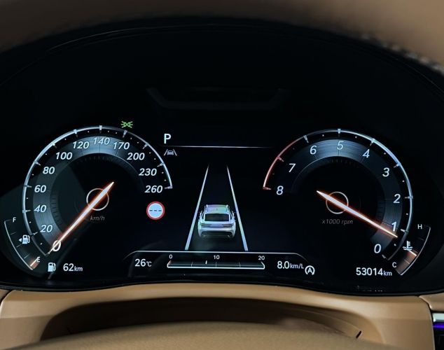 Genesis GV70  