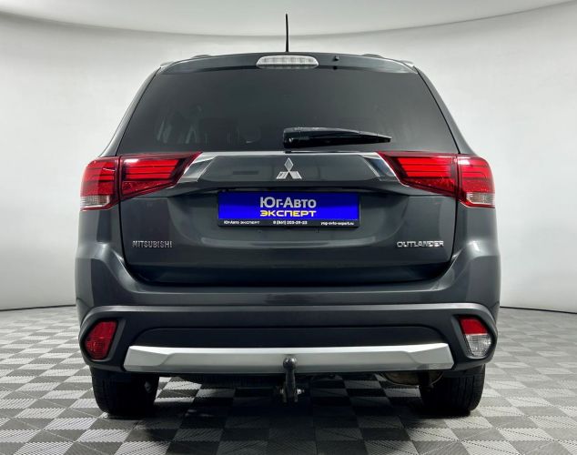 Mitsubishi Outlander  Intense 4WD