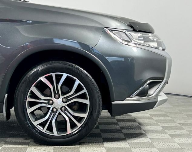 Mitsubishi Outlander  Intense 4WD