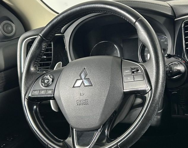 Mitsubishi Outlander  Intense 4WD