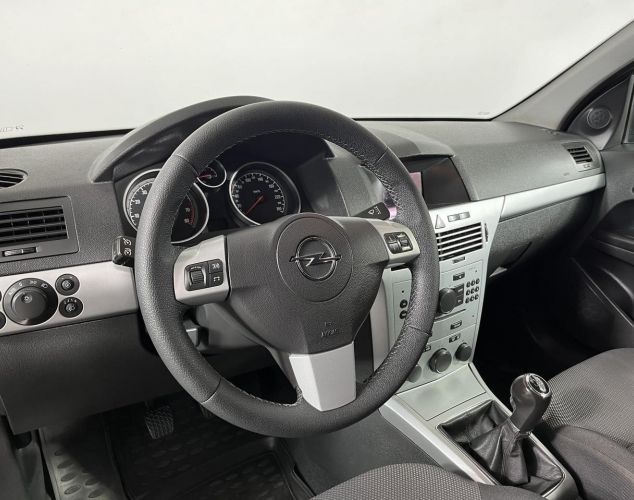 Opel Astra  Enjoy