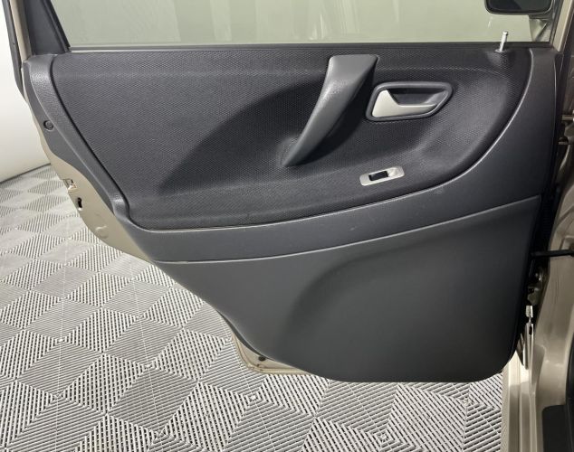 Suzuki Liana  