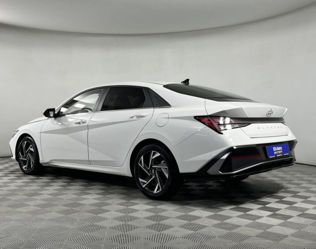 Hyundai Elantra  