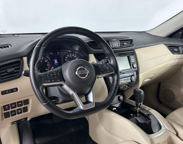 Nissan X-Trail  LE Top