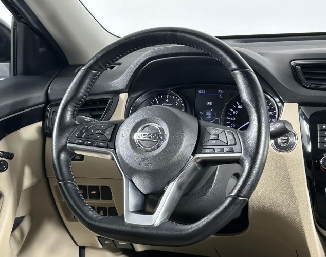 Nissan X-Trail  LE Top