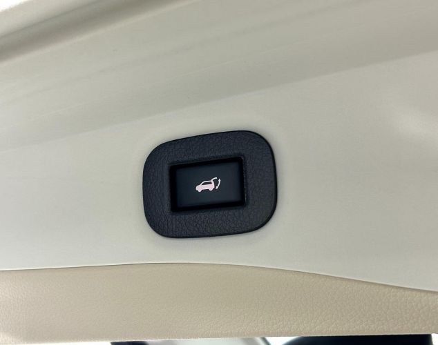 Nissan X-Trail  LE Top