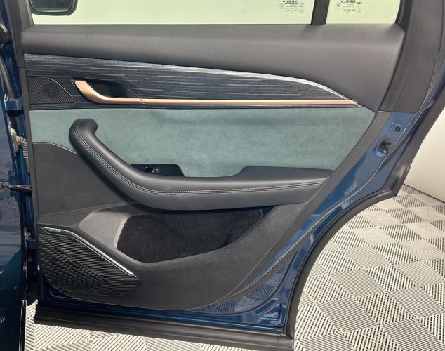 Geely Monjaro  Exclusive