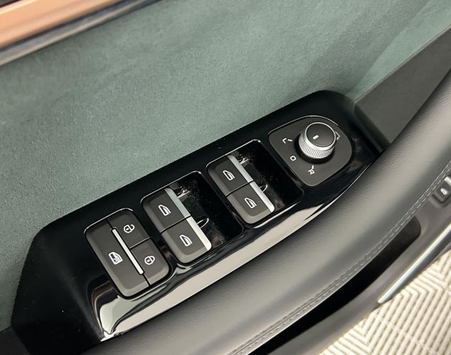 Geely Monjaro  Exclusive