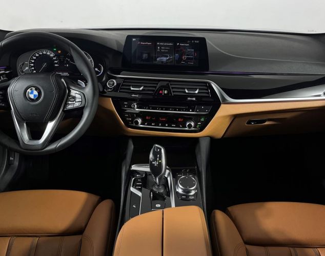 BMW 5 серия  