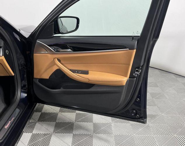 BMW 5 серия  