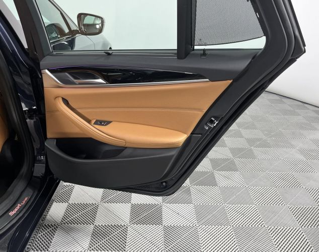 BMW 5 серия  