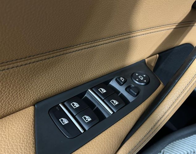 BMW 5 серия  