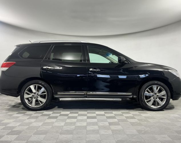 Nissan Pathfinder  High